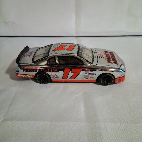 1997 Darrell Waltrip #17 Parts America Chrome Monte Carlo Elite 1 of 3,500 1:24 - Picture 3 of 10